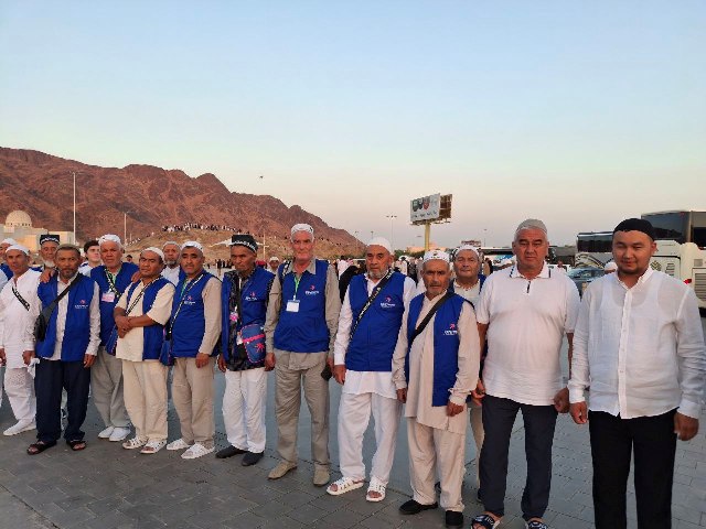  هل ستضيع فرصة العمرة التي لن تتكرر؟ المقاعد محدودة جداً والوقت ينفد! مع Centrum Holidays، اضمن مكانك الآن لتجربة روحانية لا مثيل لها في عام 2026. برامجنا الفاخرة، الإقامة القريبة من الحرم، والمرشدون الخبراء تنتظرك. لا تتردد لحظة، فالتأخير يعني ضياع أثمن الفرص! تواصل فوراً قبل فوات الأوان واختتم حجزك!<br><br> <center><a href=tel:+998771939999 target=_blank style=background-color:#FF00E7;color:#FFFFFF;padding:1rem 2rem;font-size:1.25rem;text-decoration:none;border-radius:0.5rem><b> +998 77 193 9999 </b></a></center><br><br> Taomlar 1 | umra-safari-2025.uz - Umra Safari 2026